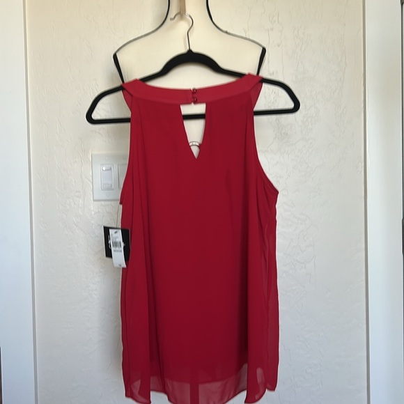 By & By, Red, Sleeveless Blouse, Size Medium, NWT - Picture 2 of 2